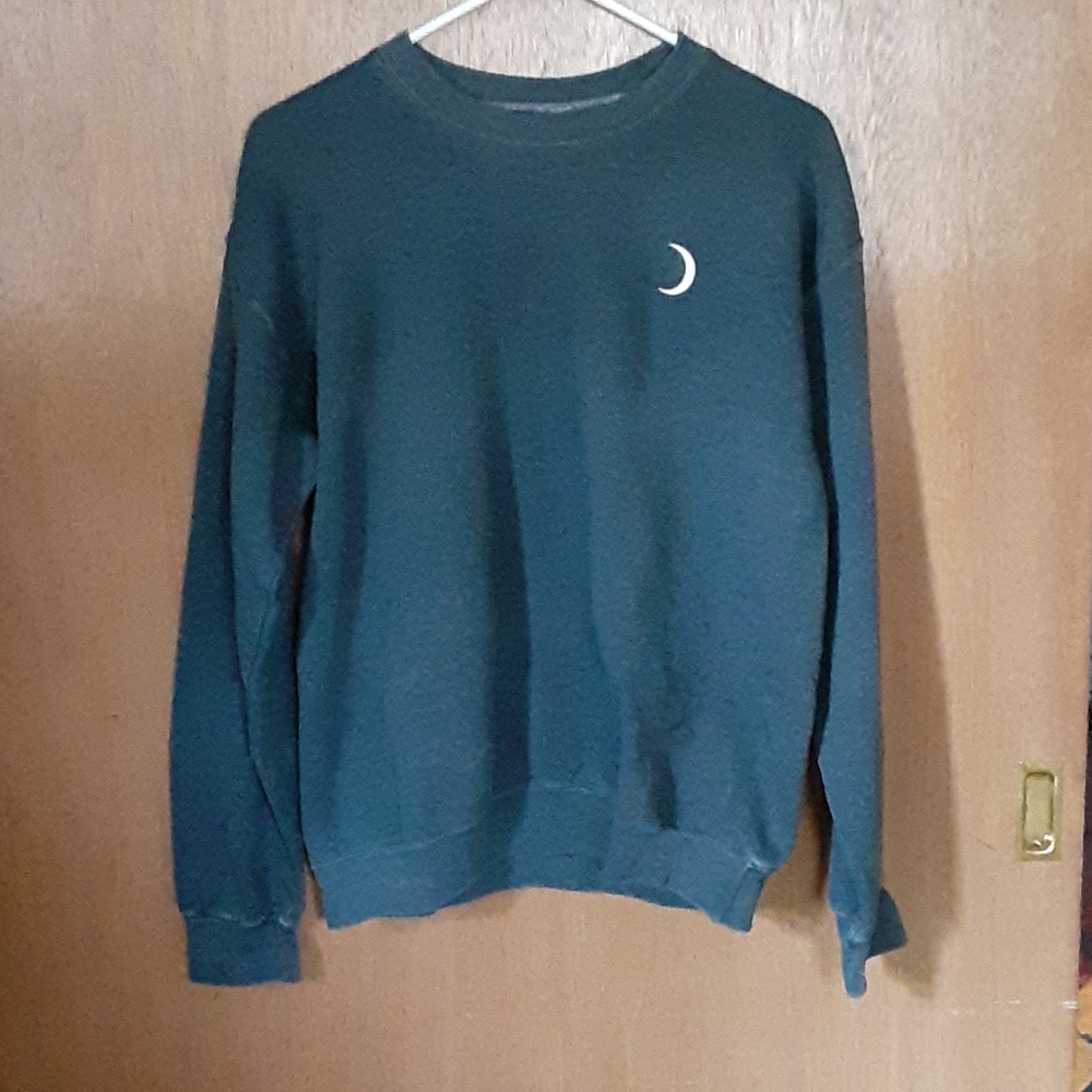 Crewneck sweater